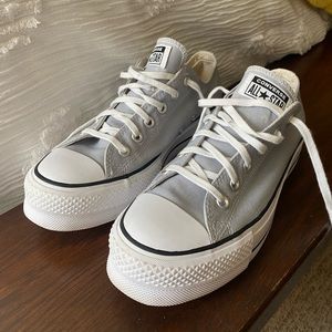 Converse Chuck Taylor All-Stars size 8.5